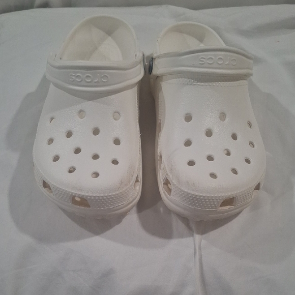 CROCS  Unisex White Classic Clog Sandal - Picture 3 of 6